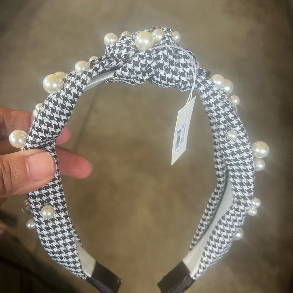 New in bag set of 4 hair bands